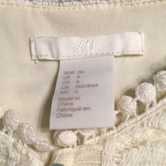 Cream colored vintage lace dress size 6 - Picture 2 of 4